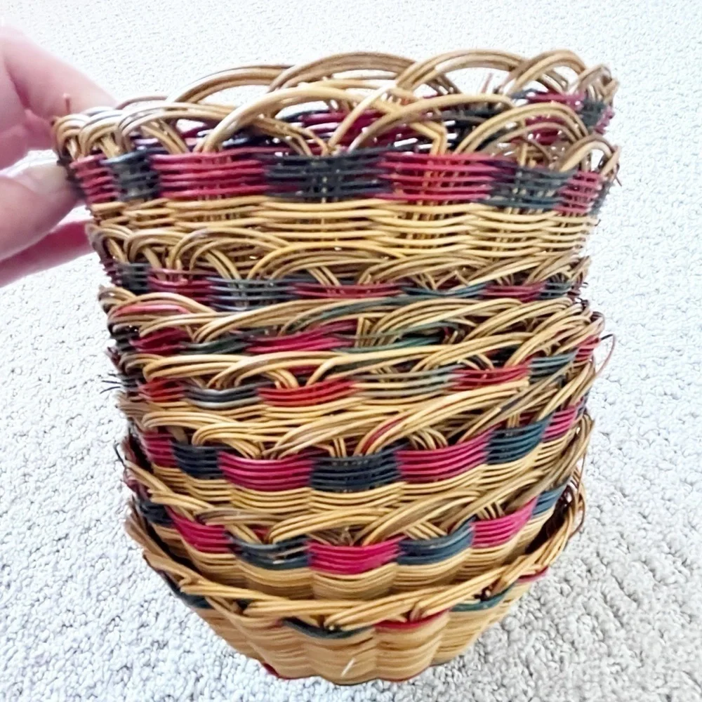 Woven Rattan Wicker Baskets Open Weave Round Stackable Xmas Vintage Set of 8